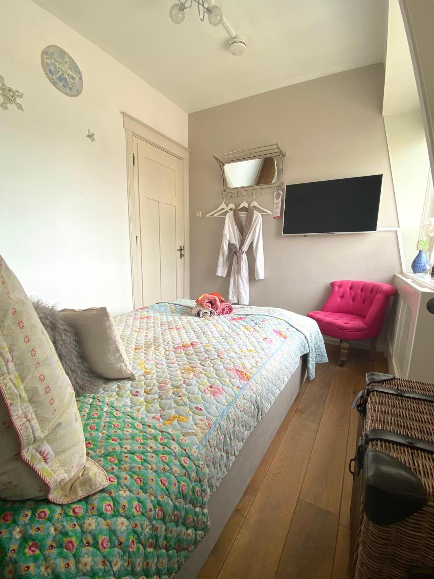 Bubbles & Bed Bed and Breakfast Bilthoven Eksteriør billede